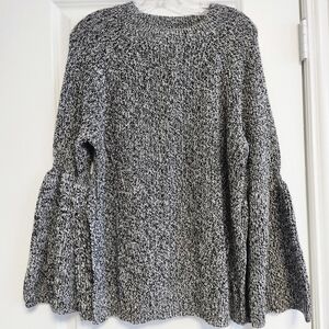 G by Giuliana Gray and White Crew Neck Sweater Size Medium